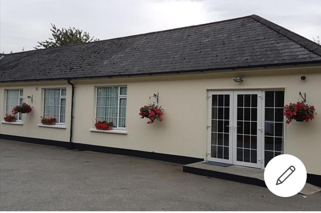 Mullaghbeag Lodge ナヴァン エクステリア 写真